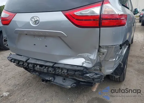 2017 Toyota Sienna Le 7 Passenger z USA, uszkodzony, nr VIN 5TDJZ3DC8HS184113